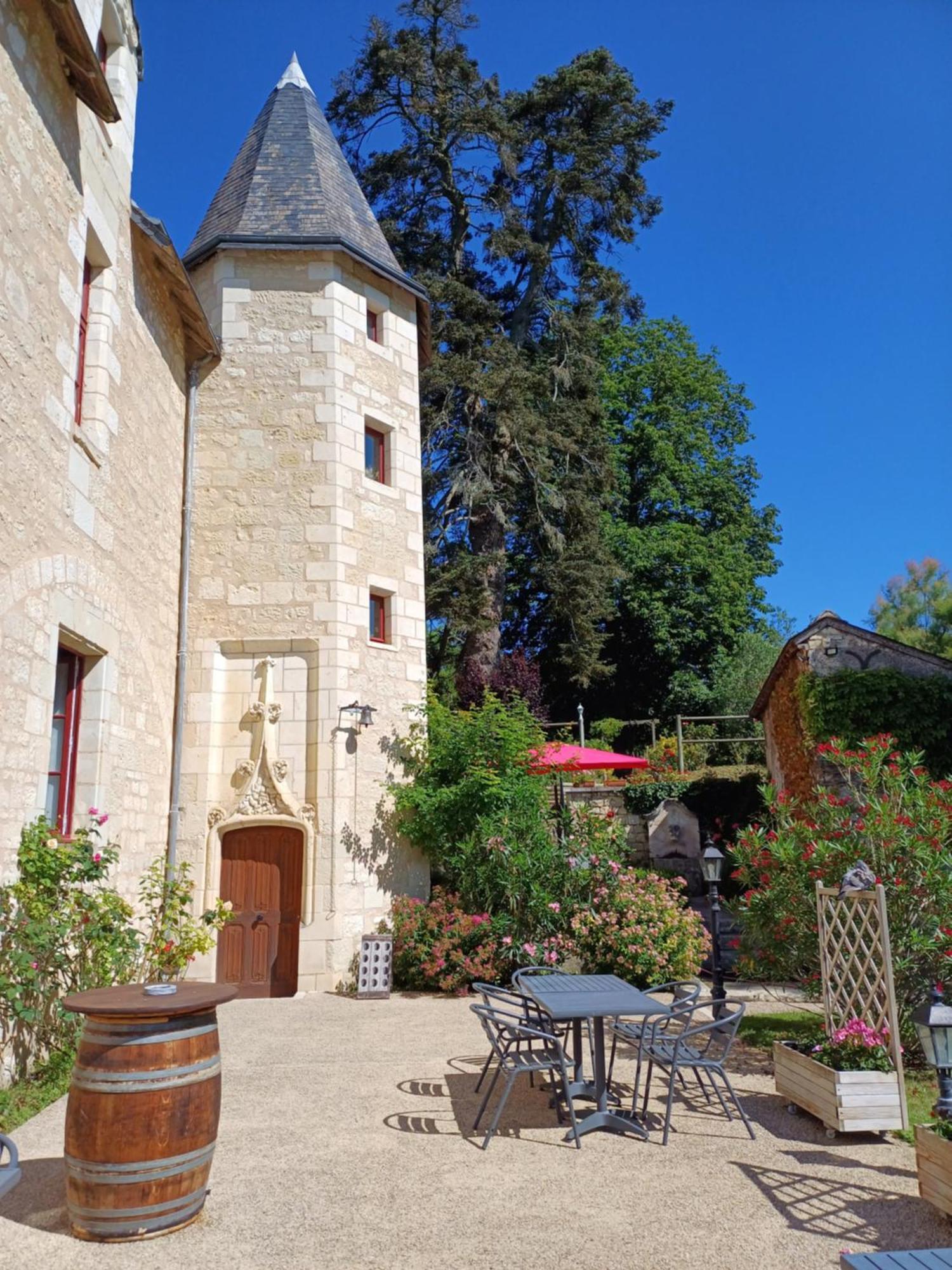 Bed and Breakfast Manoir De L'Abbaye Seuilly Exteriér fotografie